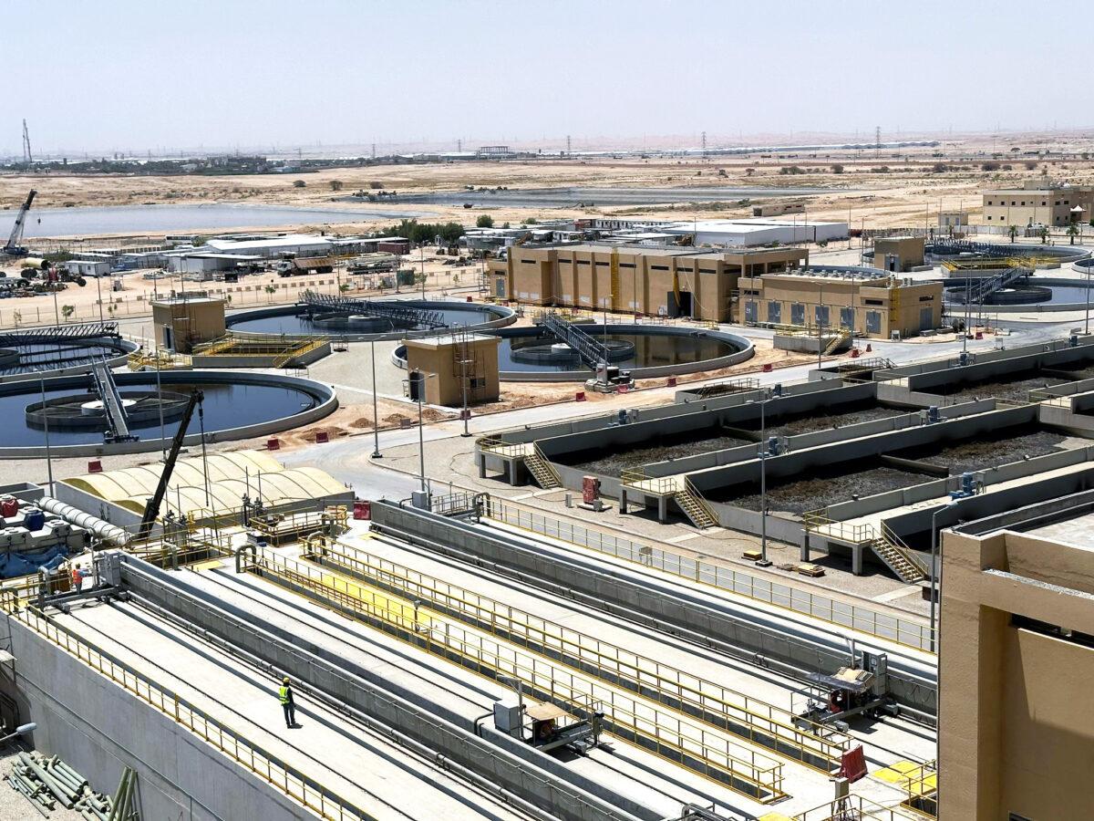 التشغيل والصيانة لمحطات معالجة صرف صحي صغيرة في مدينتي صبيا وأبو عريش